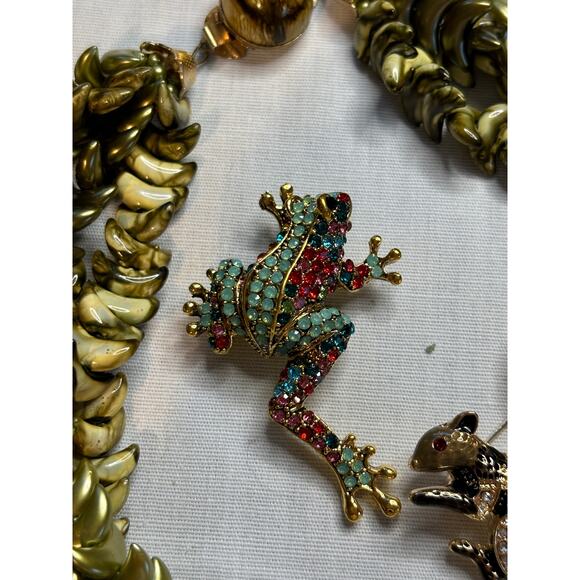 Vintage Lot of 4 Brooch & Multi Strand Resin Half Moon Beads Green Mod MCM Retro - Picture 12 of 16